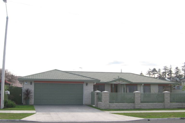 Photo of property in 1422 Caroline Road, Mayfair, Hastings, 4122