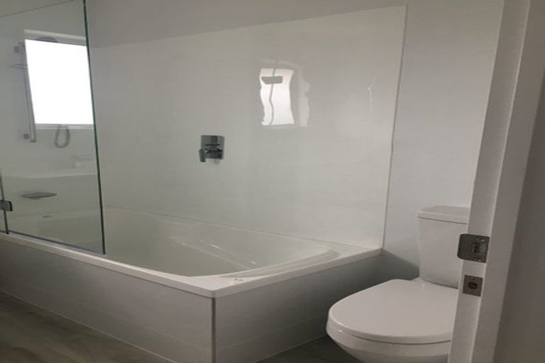 Photo of property in 1/96 Centaurus Road, Huntsbury, Christchurch, 8022