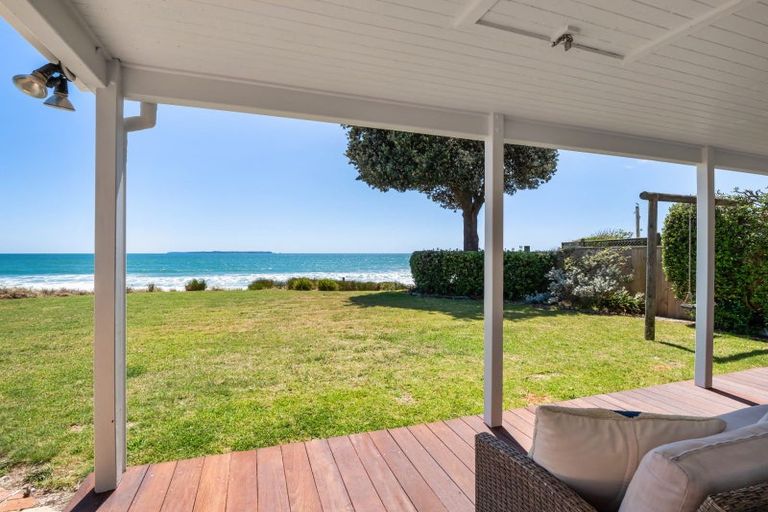 Photo of property in 123 Karewa Parade, Papamoa Beach, Papamoa, 3118