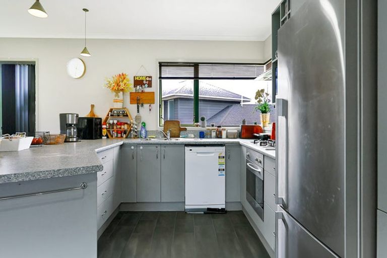 Photo of property in 83 Oranga Street, Westown, New Plymouth, 4310