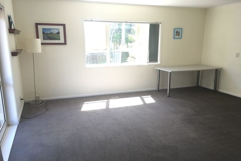 Photo of property in 44 Marywil Crescent, Hillcrest, Auckland, 0627