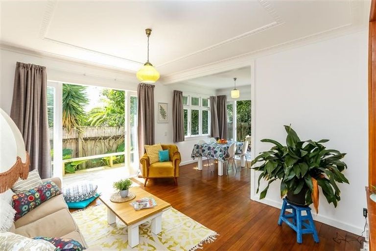 Photo of property in 19a Ropiha Street, Fitzroy, New Plymouth, 4312