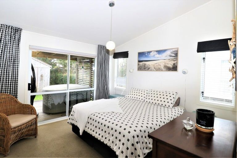 Photo of property in 43 Kon Tiki Road, Whiritoa, Whangamata, 3691