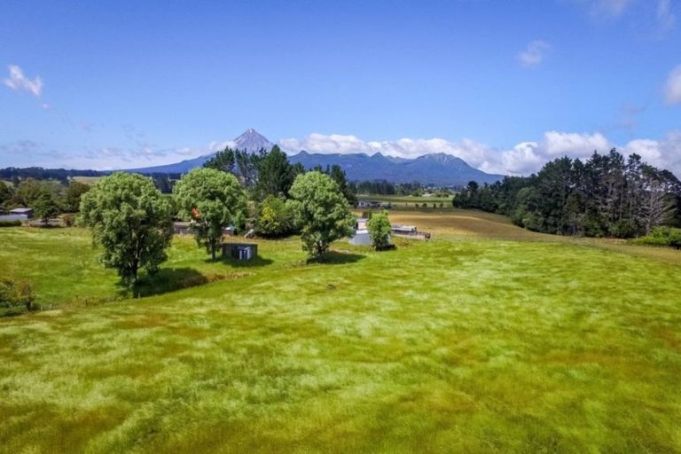 Photo of property in 1250 Mangorei Road, Mangorei, New Plymouth, 4371
