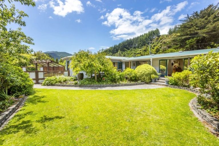 Photo of property in 2021 Akatarawa Road, Akatarawa Valley, Upper Hutt, 5372