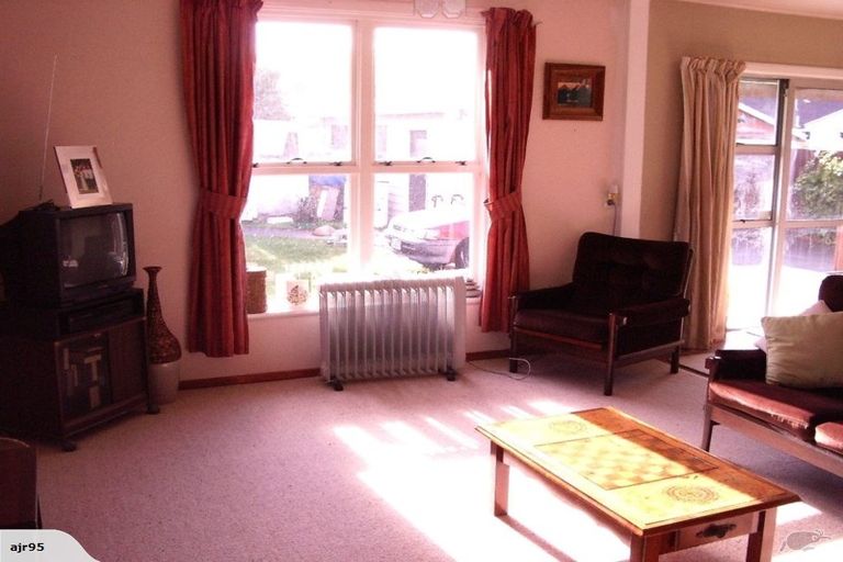 Photo of property in 6 Alpers Place, Hoon Hay, Christchurch, 8025