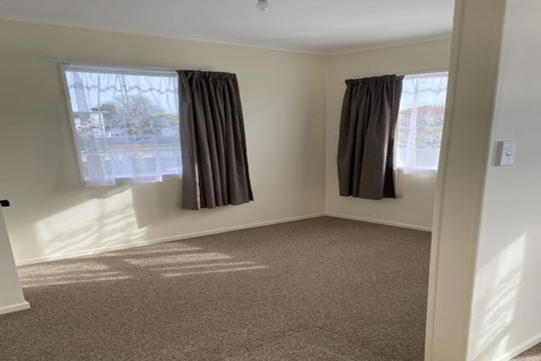 Photo of property in 10 Parkland Crescent, Terrace End, Palmerston North, 4410