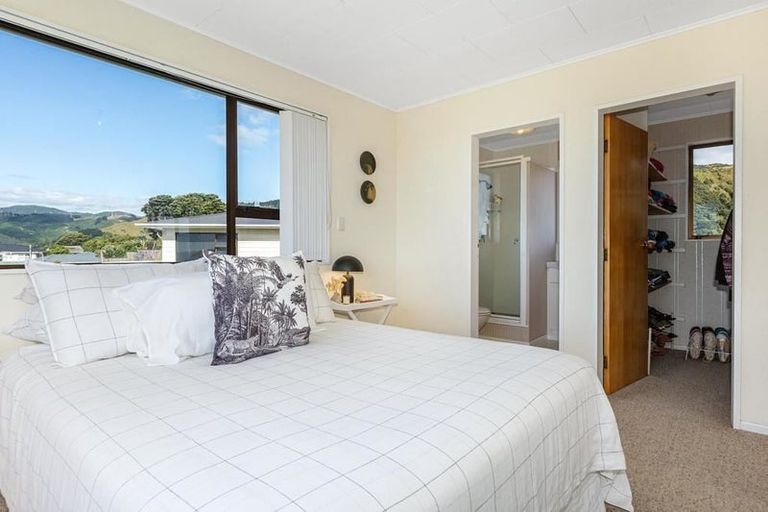 Photo of property in 1 Porter Place, Paekakariki, 5034