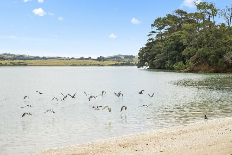 Photo of property in 1a First Avenue, Glenbrook, Waiuku, 2681