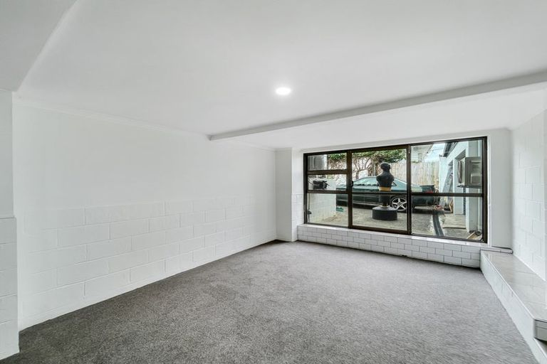Photo of property in 37 Lancaster Road, Beach Haven, Auckland, 0626