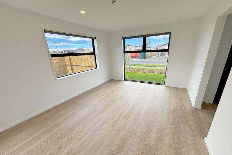 Photo of property in 17 John Gibb Street, Belfast, Christchurch, 8051