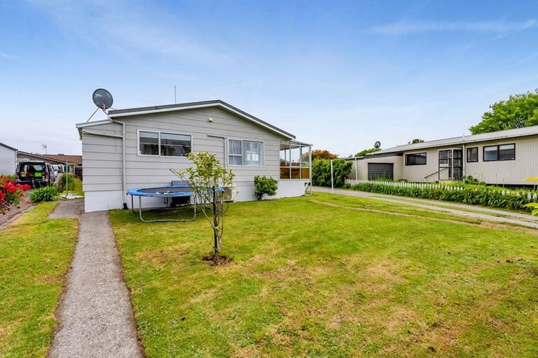 Photo of property in 2/6 Wicklow Place, Bell Block, New Plymouth, 4312