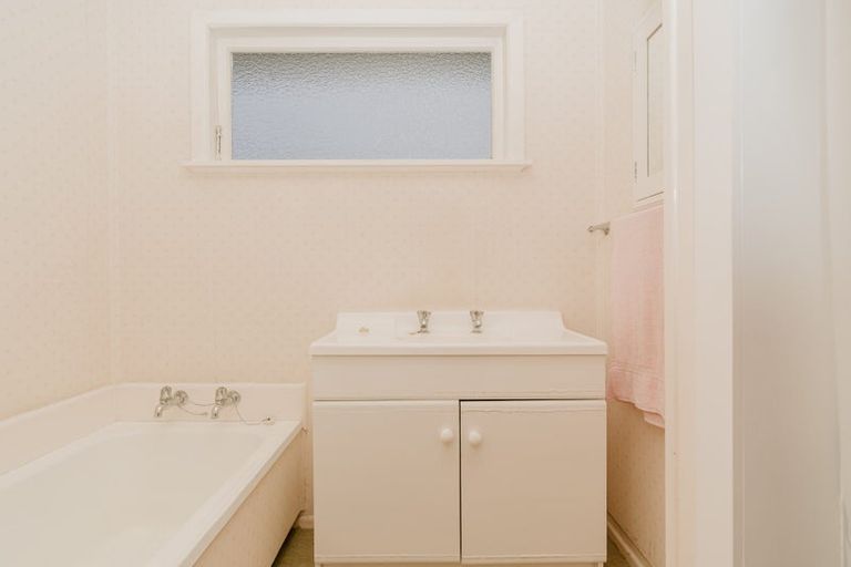 Photo of property in 18 Vesty Avenue, Hillcrest, Hamilton, 3216