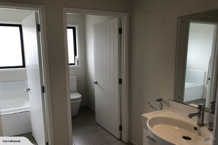 Photo of property in 75 Awatea Gardens, Wigram, Christchurch, 8042