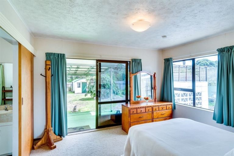 Photo of property in 211 Whirinaki Road, Eskdale, Napier, 4182