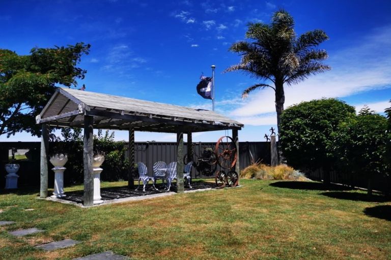 Photo of property in Heynes Place, 16 Heynes Place, Clive, 4102