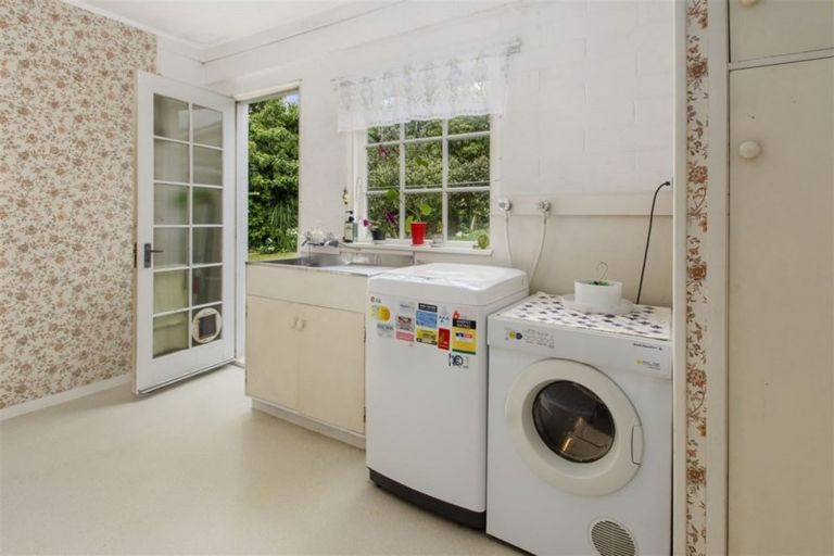 Photo of property in 7 Jessmae Place, Hillcrest, Auckland, 0627