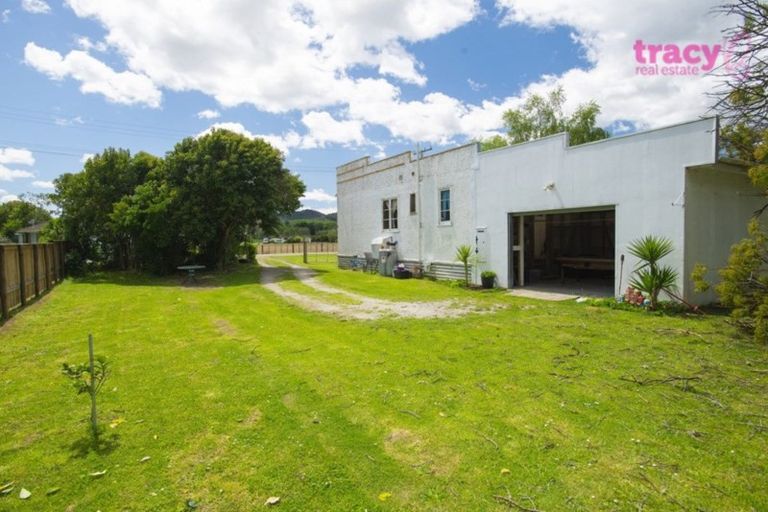 Photo of property in 10 Balfour Road, Te Karaka, 4022