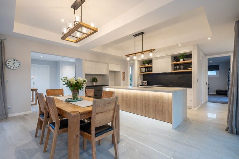 Photo of property in 1 Moemoea Place, Cambridge, 3434