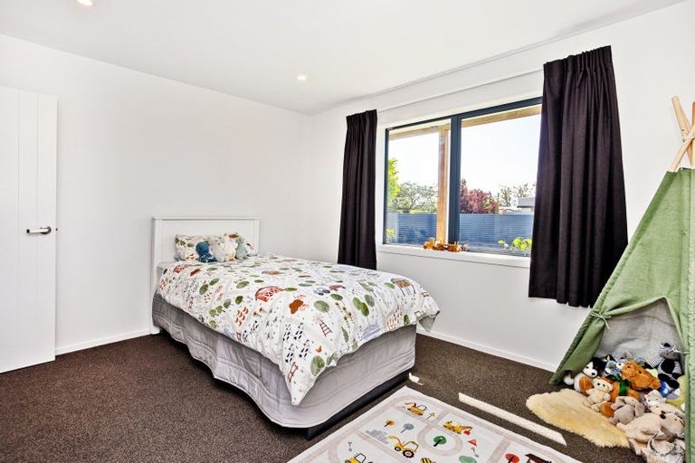 Photo of property in 53 Kirkbride Street, Wallacetown, 9816