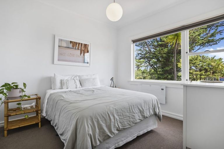 Photo of property in 70 Park Road, Glenfield, Auckland, 0629