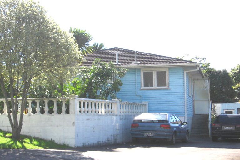 Photo of property in 12 Parma Place, Henderson, Auckland, 0612