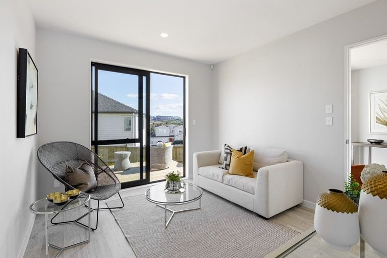 Photo of property in 28 Takurua Terrace, Orewa, 0931
