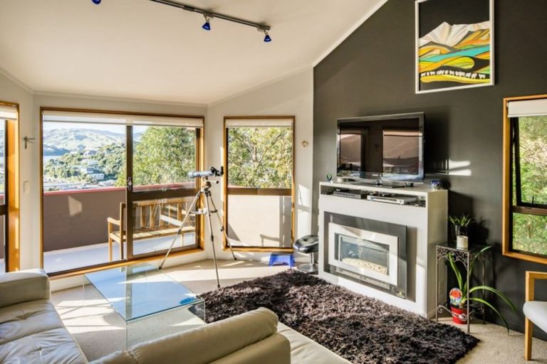 Photo of property in 12 Doon Grove, Papakowhai, Porirua, 5024