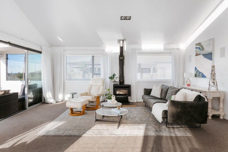 Photo of property in 822a Papamoa Beach Road, Papamoa Beach, Papamoa, 3118