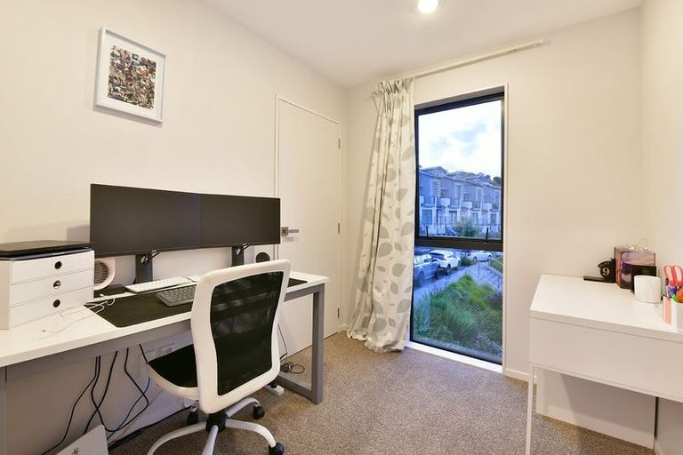 Photo of property in 13 Makamaka Lane, Albany Heights, Auckland, 0632