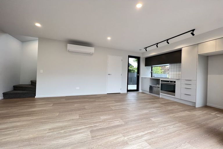 Photo of property in 88 Holly Road, St Albans, Christchurch, 8014