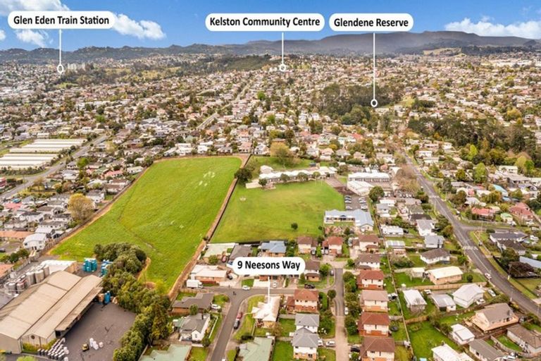Photo of property in 9 Neesons Way, Glendene, Auckland, 0602