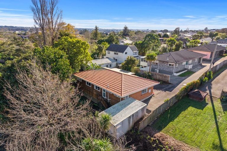 Photo of property in 131c View Road, Sunnyvale, Auckland, 0612