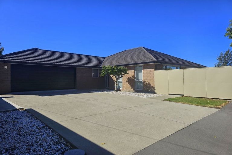 Photo of property in 78a Cutts Road, Russley, Christchurch, 8042