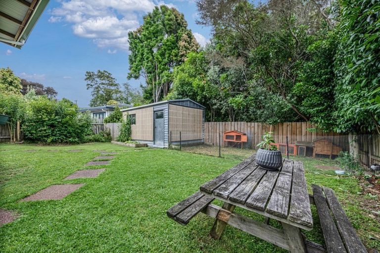 Photo of property in 205d Henderson Valley Road, Henderson, Auckland, 0612