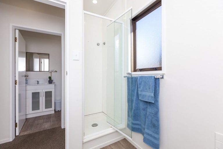 Photo of property in 42 Margaret Road, Raumati Beach, Paraparaumu, 5032