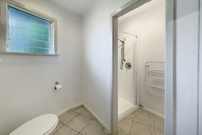 Photo of property in 2 Hillside Terrace, Saint Johns Hill, Whanganui, 4500