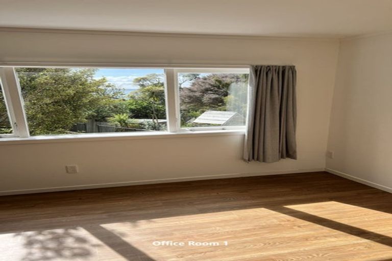 Photo of property in 35 Montgomery Avenue, Rothesay Bay, Auckland, 0630