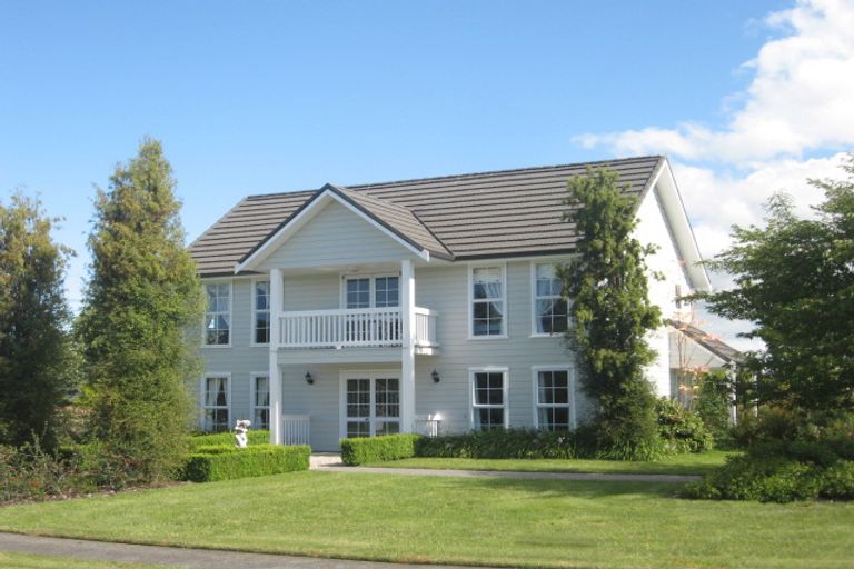 Photo of property in 1 The Oaks Drive, Leamington, Cambridge, 3432