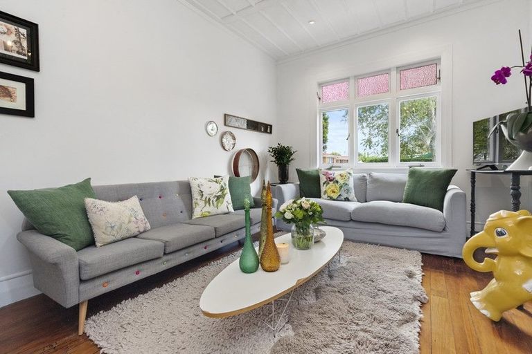 Photo of property in 98a Victoria Street, Pukekohe, 2120