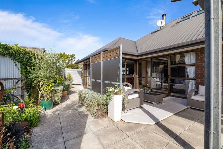 Photo of property in 21 Tivoli Place, Bishopdale, Christchurch, 8053