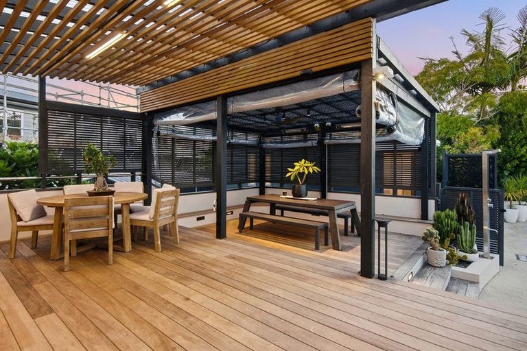 Photo of property in 22a Eastcliffe Road, Castor Bay, Auckland, 0620