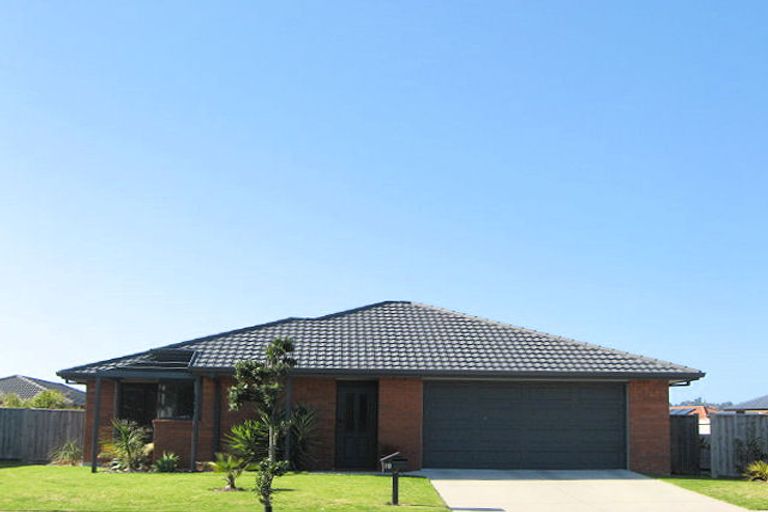 Photo of property in 18 Ohuirehe Road, Coastlands, Whakatane, 3120