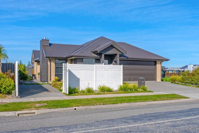 Photo of property in 56 Eriksen Road, Te Awa, Napier, 4110