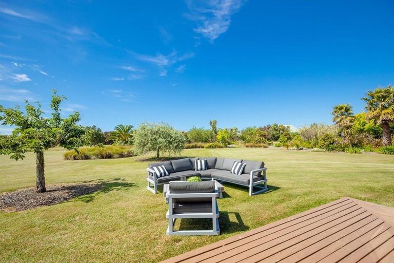 Photo of property in 32 Broadsea Avenue, Ruby Bay, Mapua, 7005