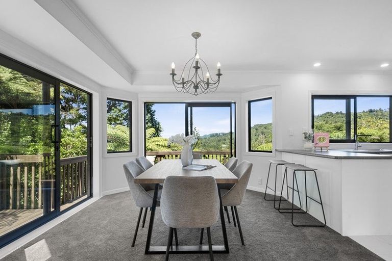 Photo of property in 1034 Scenic Drive North, Swanson, Auckland, 0816