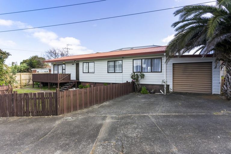 Photo of property in 1/13 Kirton Crescent, Manurewa, Auckland, 2102