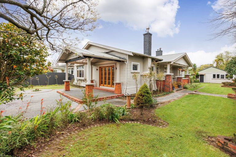 Photo of property in 3 Langston Avenue, Palmerston North, 4414