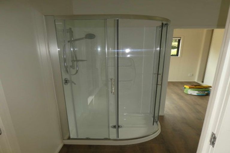 Photo of property in 122-126 Carter Road, Oratia, Auckland, 0604