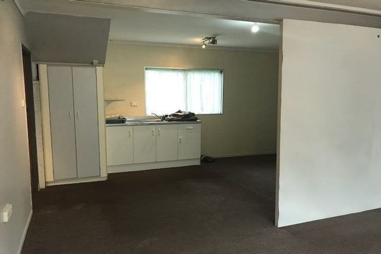 Photo of property in 25 Pah Road, Papatoetoe, Auckland, 2025